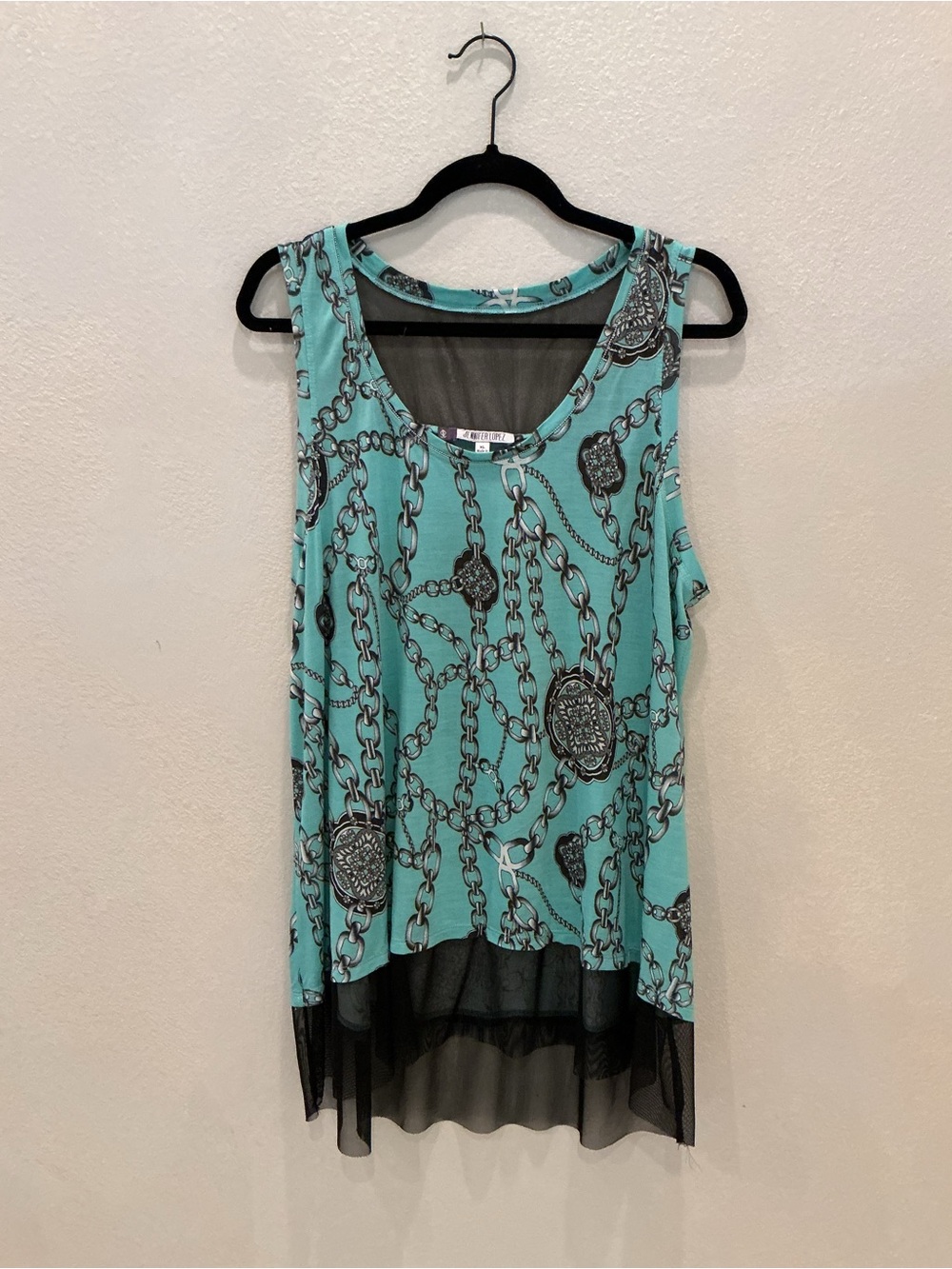 3 for $21 Jennifer Lopez sleeveless top size XL